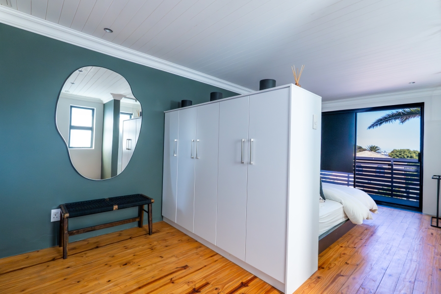 5 Bedroom Property for Sale in Van Riebeeckstrand Western Cape